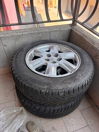 4 cerchi originali Subaru 15” con gomme Pirelli
