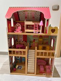 Casa delle bambole in legno bambina