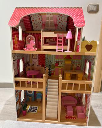 Casa delle bambole in legno bambina