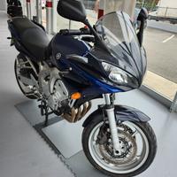 Yamaha Fazer 8