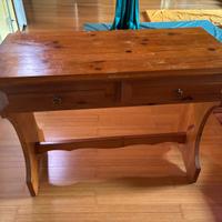 Tavolo in legno di pino