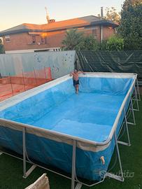 Piscina fuoriterra mt 4,50 x 6,50 circa