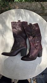 Stivali alti in vera pelle bordeaux