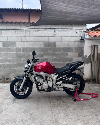 Moto fz6 yamaha