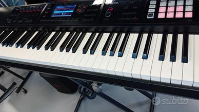 Tastiera Roland FA08
