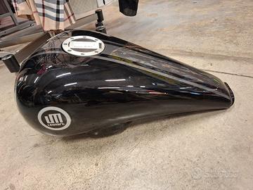 Serbatoio moto Leonart