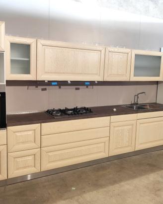 Cucina legno nuova metà prezzo, adattabile