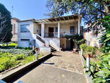 VILLA SINGOLA A GUASTALLA