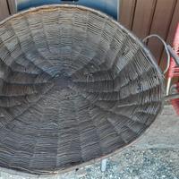 antico ventilabro per grano in vimini