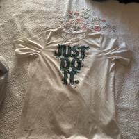 Maglietta nike bianca just do it.