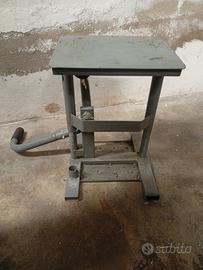 Sollevatore per moto