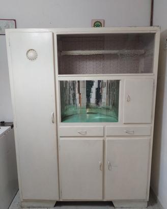 Antica credenza