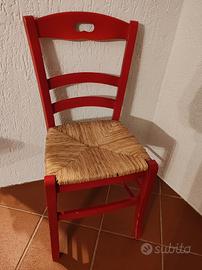 4 sedie rosse in legno con seduta in paglia