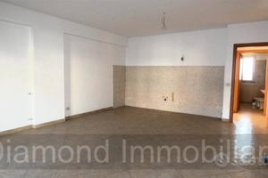 Bivano piano terra con garage a Mascali