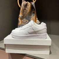 Nike Air Force 1 bianche 42 nuove.