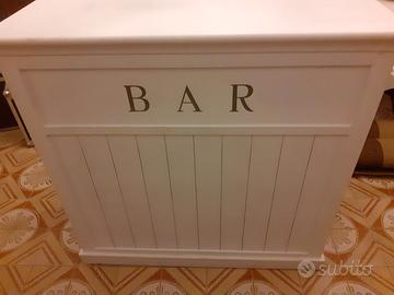 Mobile bar Maisons du monde