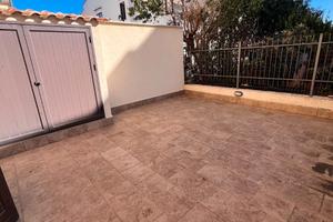 V/1284 Piano rialzato con spazio esterno