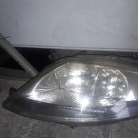 FARO ANTERIORE SINISTRO CITROEN C3 2Â° Serie 96826