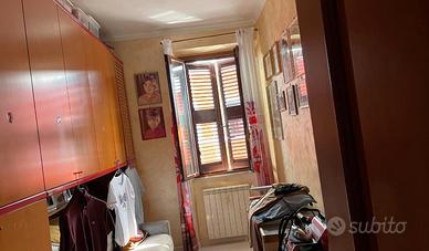 Centocelle-pentalocale con balcone e posto moto