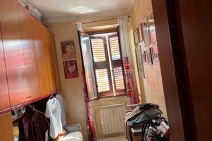 Centocelle-pentalocale con balcone e posto moto