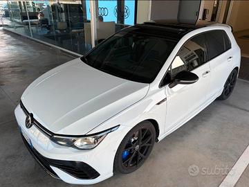 Golf 8 R 4 motion  Akrapovic