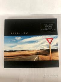 Pearl Jam Yeald