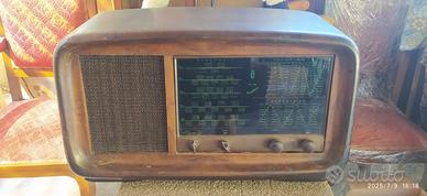 RADIO VINTAGE A VALVOLE
