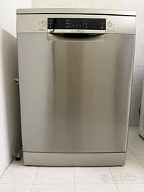 LAVASTOVIGLIE BOSCH SERIE 4