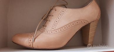 Scarpa donna mis. 39 mod. parigina