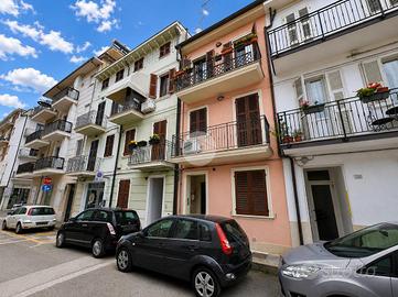 3 LOCALI A CIVITANOVA MARCHE
