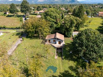 Valmontone: fabbricato indipendente c/2