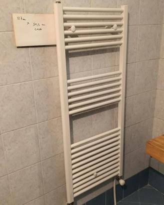 Termoarredo bagno bianco 127 x 50,5 cm