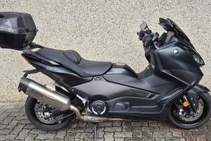 Yamaha T Max 560