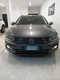 Volkswagen Passat Variant 1.6 TDI Trendline BlueMo