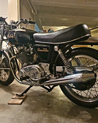 Norton Commando 750