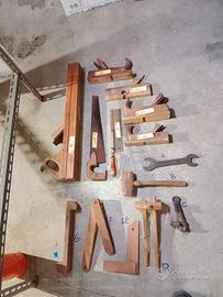 Lotto di attrezzi da falegname vintage, ideali per