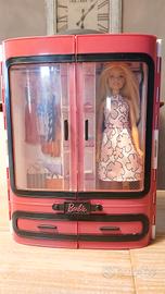 Armadio di Barbie