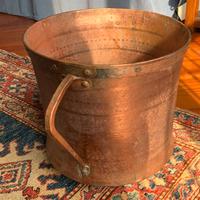 vaso da esterno in rame