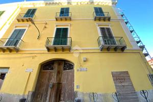 2 LOCALI A SAN GIORGIO A CREMANO