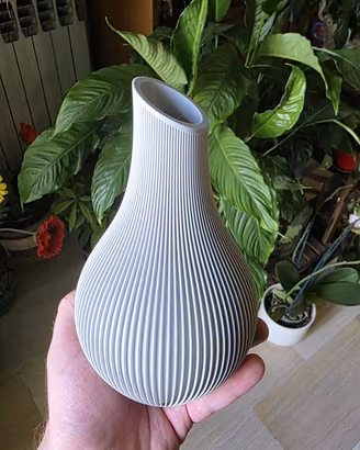 Vaso Japandi - Design Moderno Scanalato 3D