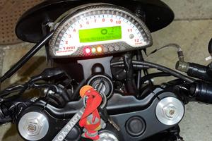 TRIUMPH SPEED TRIPLE 955i