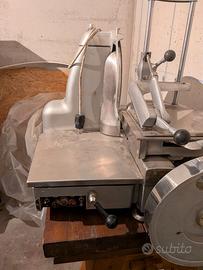 Affettatrice omas elettrica+ volano