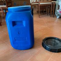 fusti in plastica 