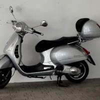 Vespa GTS 250