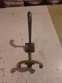 Appendiabiti in ottone antico