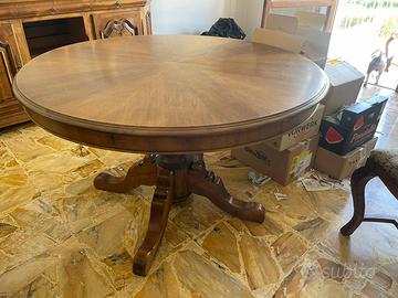 Tavolo in noce anni 70