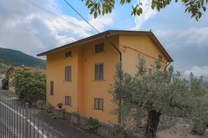 Pomonte: villa unifamiliare su tre livelli