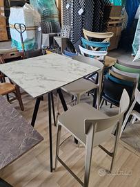 Sedie e tavoli prezzi su richiesta