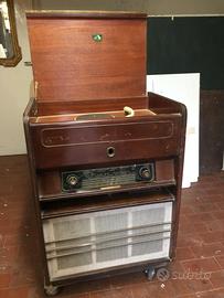 Mobile radio d’epoca La voce del padrone