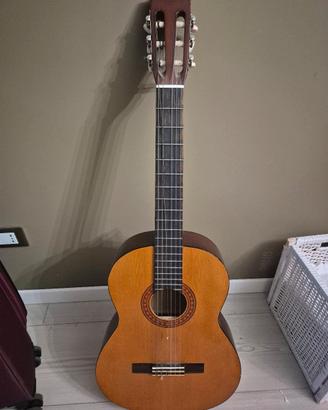 chitarra classica Yamaha 